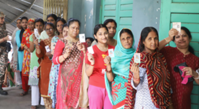 11 बजे तक लगभग 25 प्रतिशत हुआ मतदान, सबसे ज्यादा पश्चिम बंगाल में हुई वोटिंग