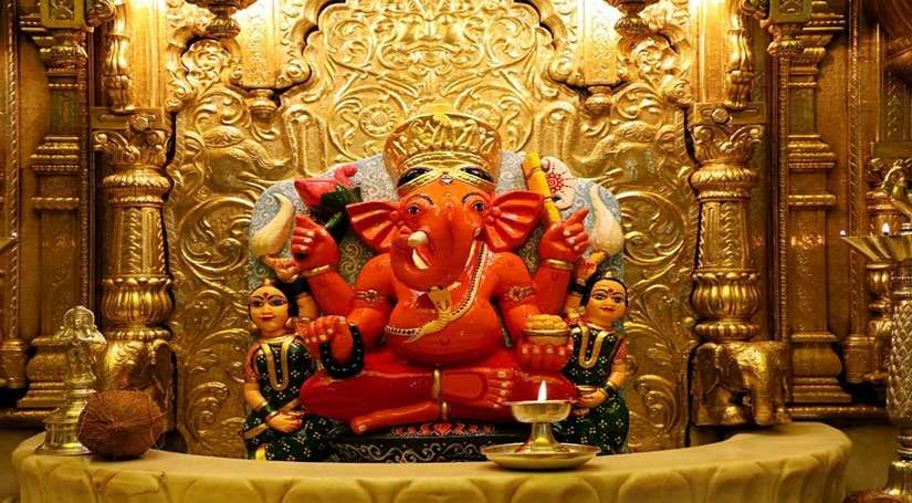 मुंबई का Siddhivinayak मंदिर है बेहद चमत्कारी, जहां जाने वाले हर भक्त की होती है मनोकामना पूरी