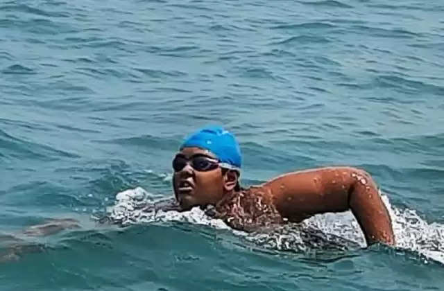 श्रीलंका से भारत पहुंची 13 घंटे तैरकर ये 'जलपरी', बच्चे उड़ाते थे  कभी इसका मजाक