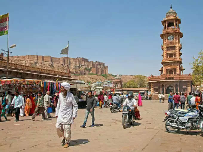भारत के इस शहर मेें मौजूद है दुनिया की सबसे पुरानी घड़ी, ना बन सके दूसरी इसके लिए दिए गए थे लाखों रुपए